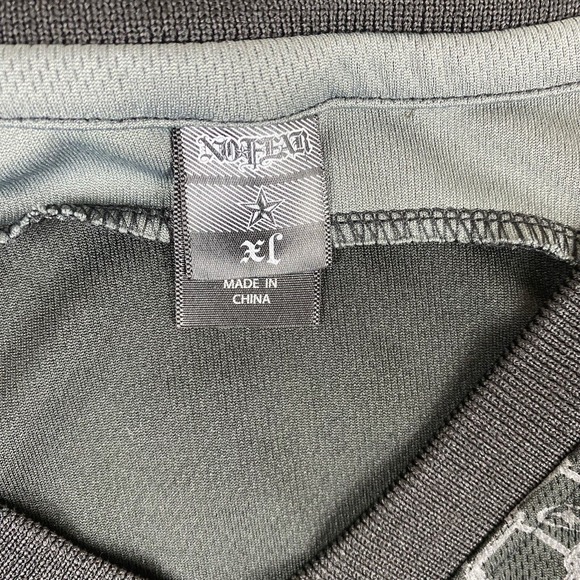 Vtg No Fear Shirt Men XL Black Gray Tank Jersey Skulls Brass Knuckles Swords Y2K - Picture 3 of 10